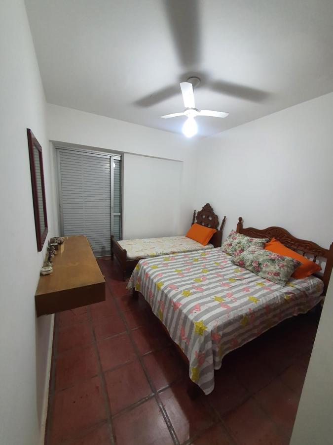Апартаменти Apartamento Beira Mar Гуаружа Екстер'єр фото