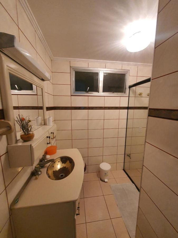 Апартаменти Apartamento Beira Mar Гуаружа Екстер'єр фото